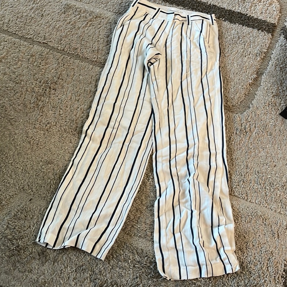 Flared navy blue stripped pant